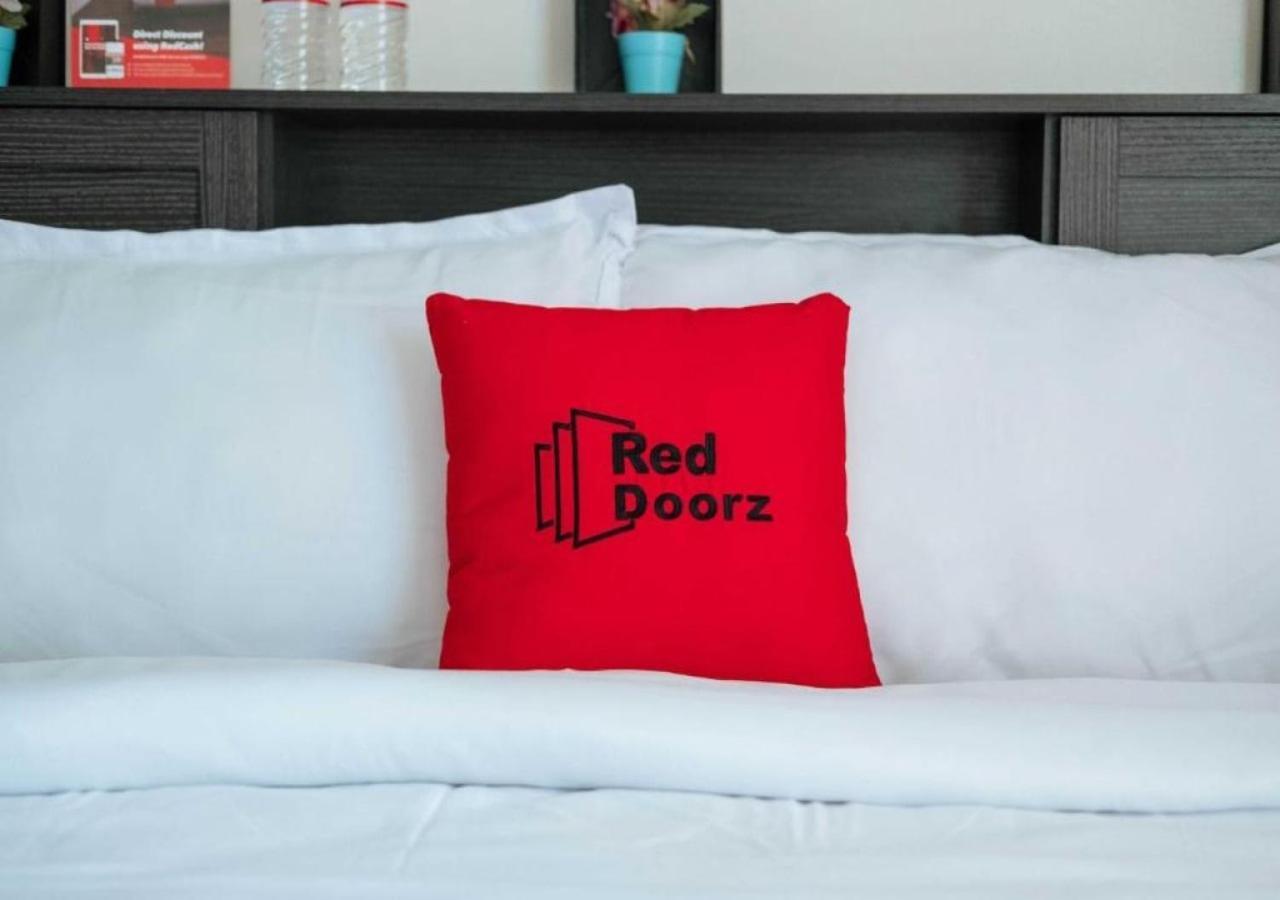 Hotel Reddoorz @ Pag Asa Rawis Legaspi Legazpi Esterno foto